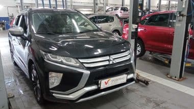 Mitsubishi Eclipse Cross 2018 года, 142 098 км - вид 2