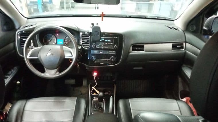 Mitsubishi Outlander, 2017 - вид 4