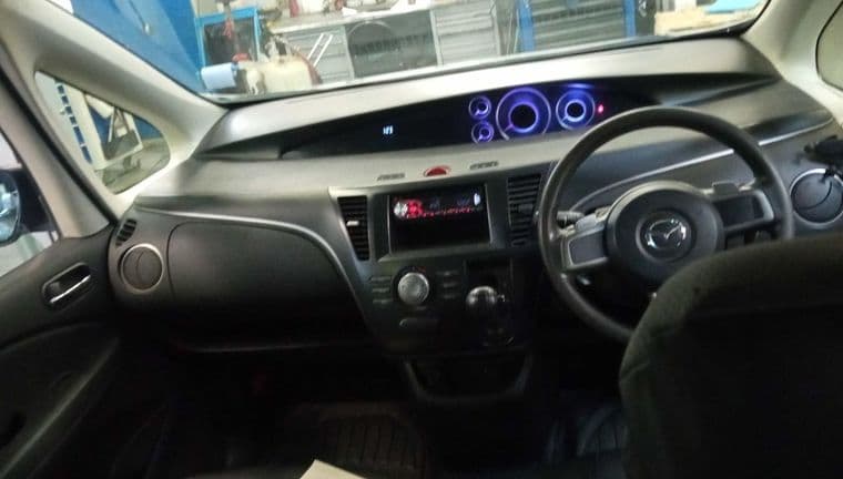 Mazda Biante, 2016 - вид 4