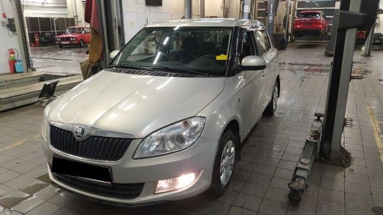 Skoda Fabia 2014 года, 77 341 км - вид 1