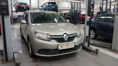 Renault Logan 2018 года, 189 733 км - вид 2