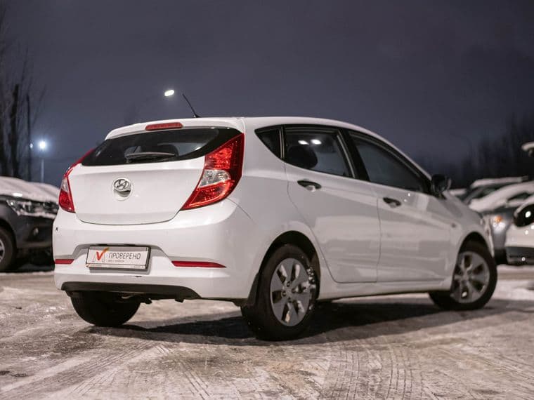 Hyundai Solaris 2015 года, 258 739 км - вид 2