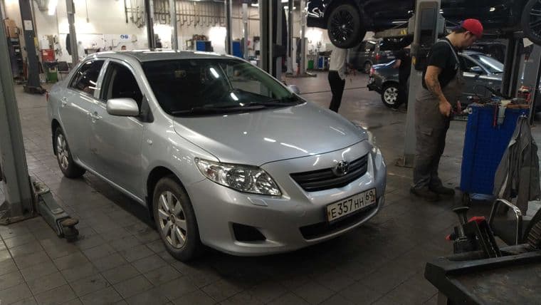 Toyota Corolla 2008 года, 157 740 км - вид 2
