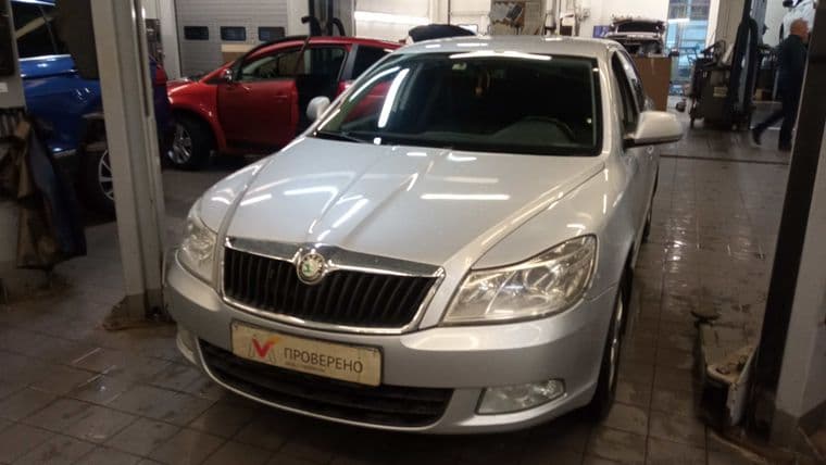 Skoda Octavia 2010 года, 197 700 км - вид 1