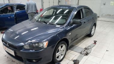 Mitsubishi Lancer 2008 года, 276 527 км - вид 1