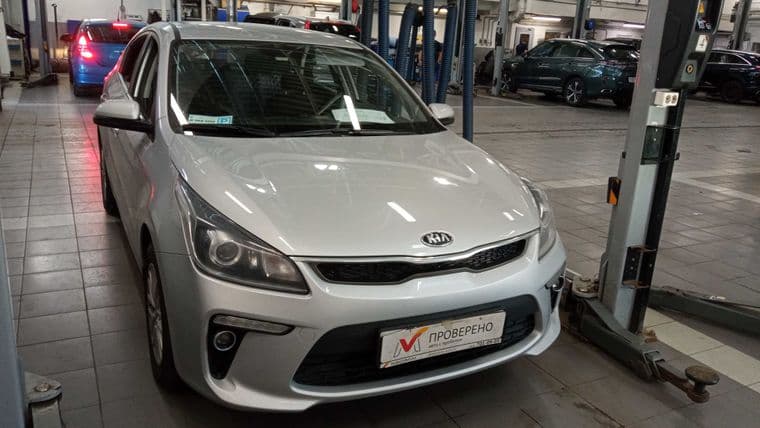 KIA Rio 2020 года, 83 000 км - вид 2