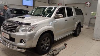 Toyota Hilux 2014 года, 106 120 км - вид 1