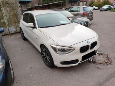 BMW 1 серия 2013 года, 198 000 км - вид 1