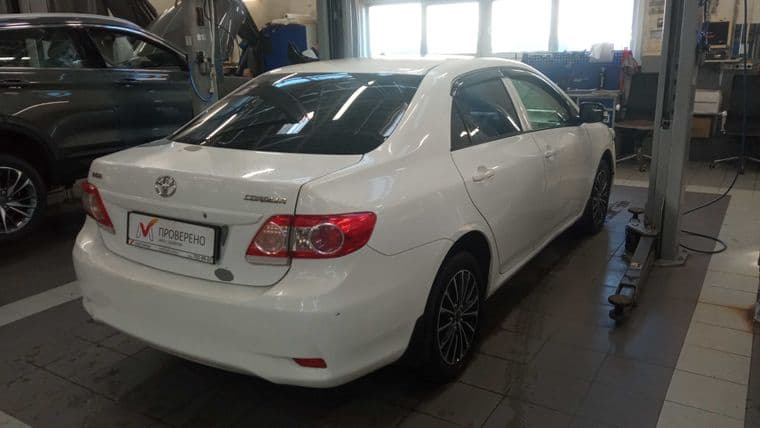 Toyota Corolla, 2010 - вид 2