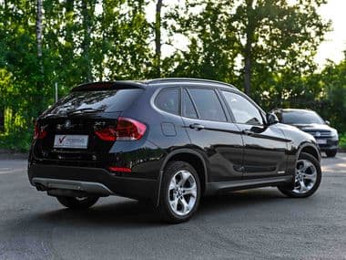BMW X1 2014 года, 101 737 км - вид 2