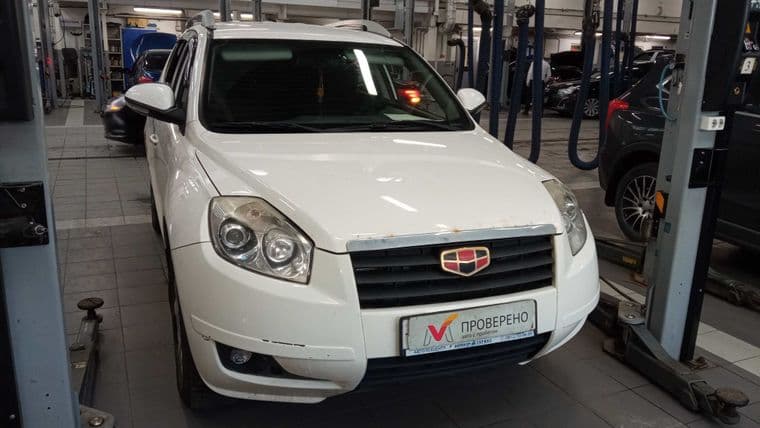 Geely Emgrand X7 2015 года, 153 000 км - вид 2