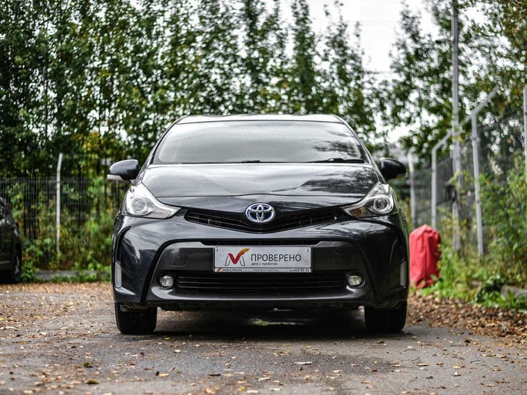 Toyota Prius Alpha, 2016 - вид 2