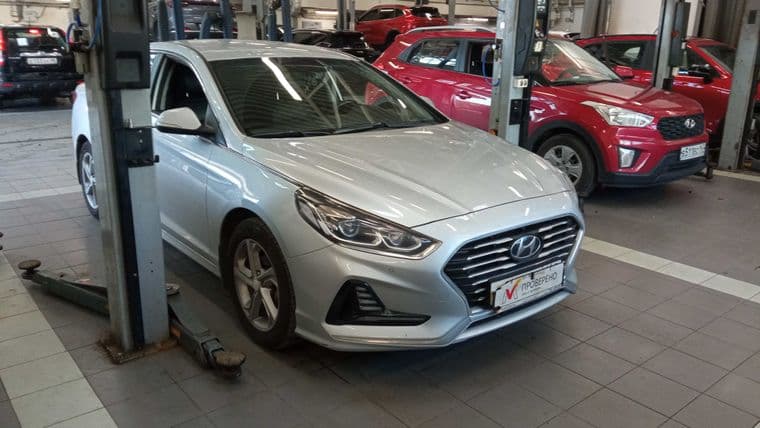 Hyundai Sonata 2018 года, 117 347 км - вид 2
