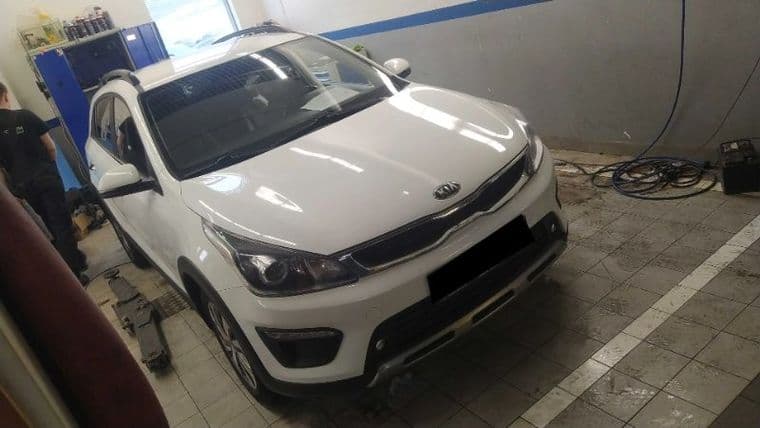 KIA Rio X-Line 2019 года, 42 970 км - вид 2