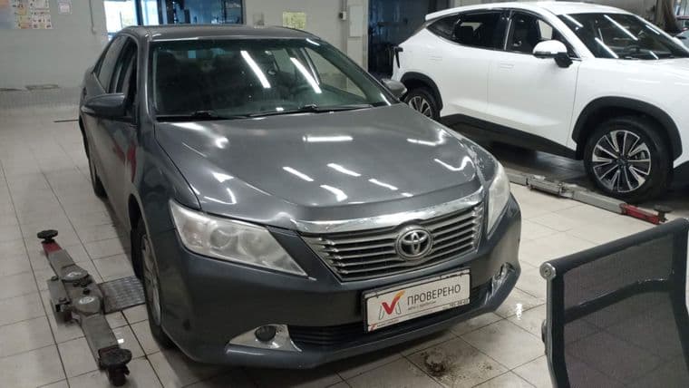 Toyota Camry 2012 года, 193 661 км - вид 2