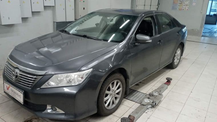 Toyota Camry 2012 года, 193 661 км - вид 1