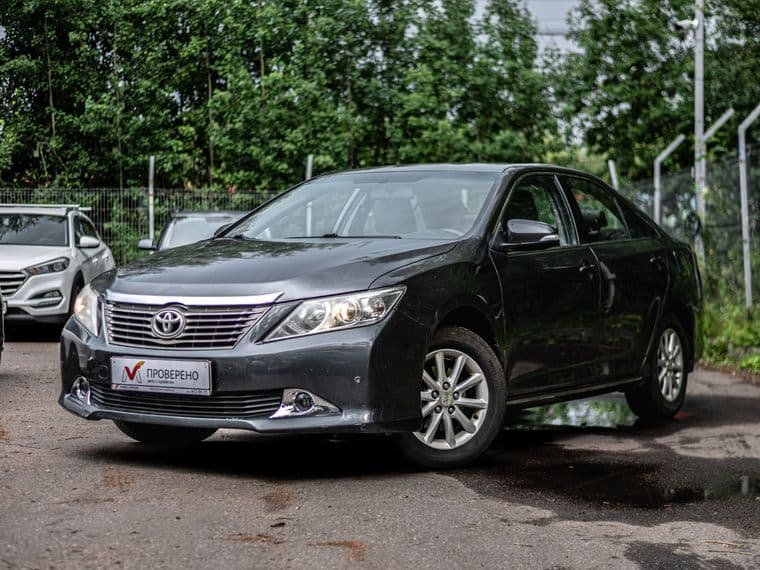 Toyota Camry, 2012