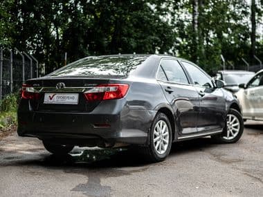 Toyota Camry 2012 года, 193 661 км - вид 2