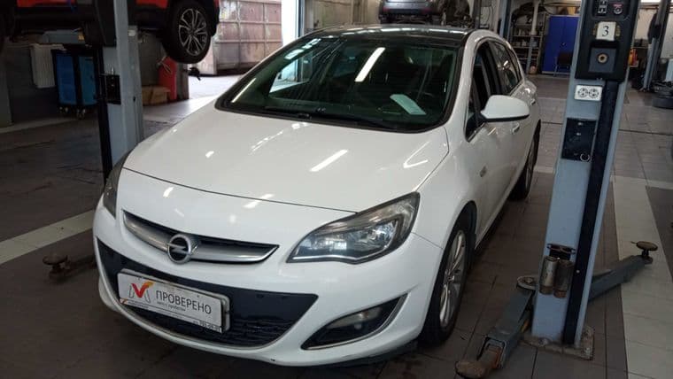 Opel Astra, 2013