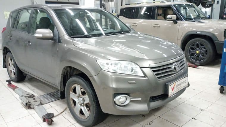 Toyota RAV4, 2011 - вид 1