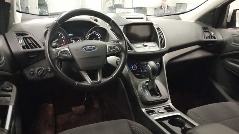 Ford Kuga, 2017 - вид 4