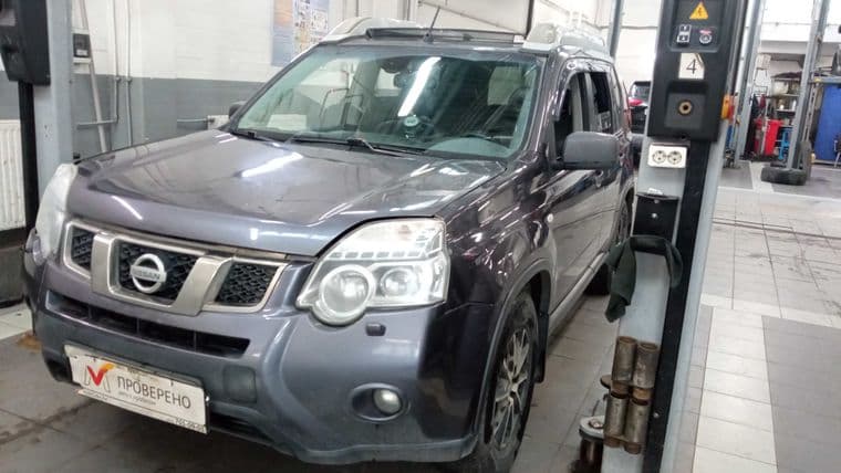 Nissan X-Trail 2013 года, 294 176 км - вид 1