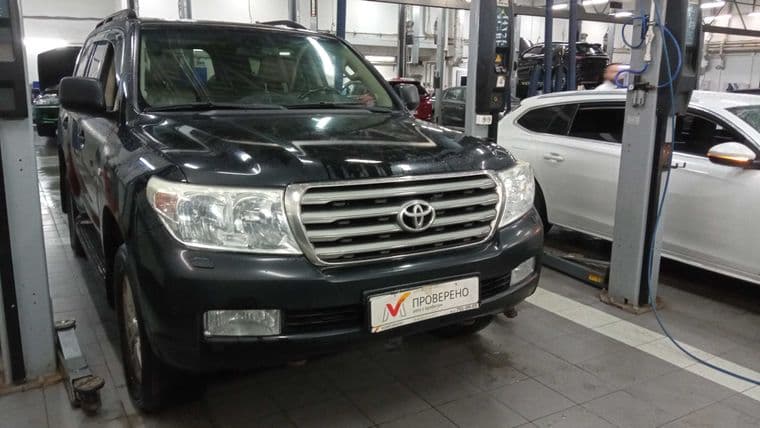 Toyota Land Cruiser 2011 года, 426 171 км - вид 2
