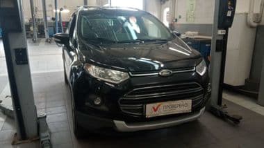 Ford EcoSport 2015 года, 186 977 км - вид 2