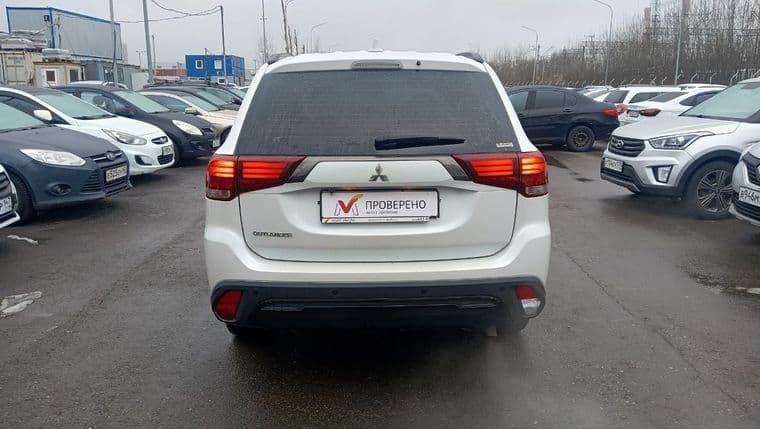 Mitsubishi Outlander, 2020 - вид 4