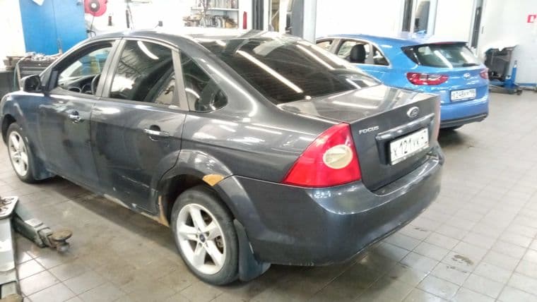 Ford Focus, 2010 - вид 3