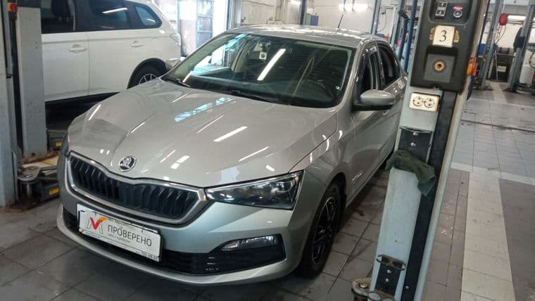 Skoda Rapid 2020 года, 80 970 км - вид 1