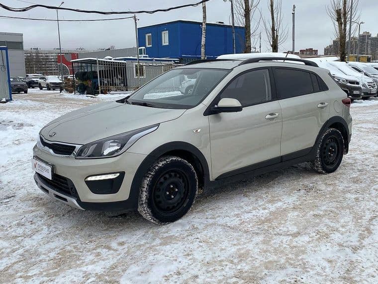 KIA Rio X-Line, 2020