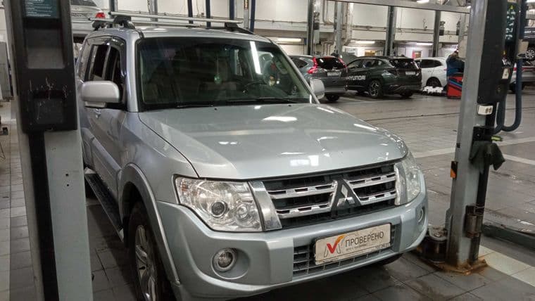 Mitsubishi Pajero 2012 года, 180 598 км - вид 2