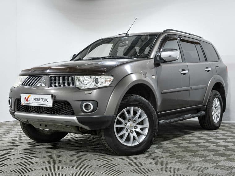 Mitsubishi Pajero Sport, 2011