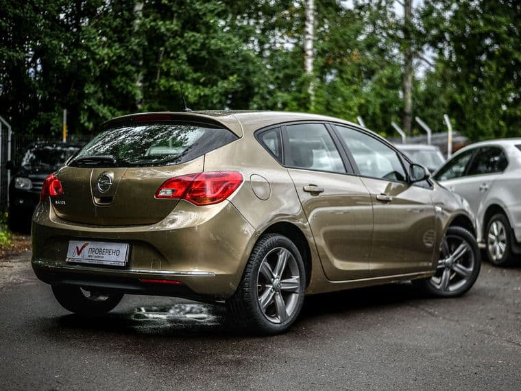 Opel Astra, 2012 - вид 1
