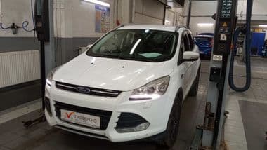 Ford Kuga 2014 года, 151 660 км - вид 1