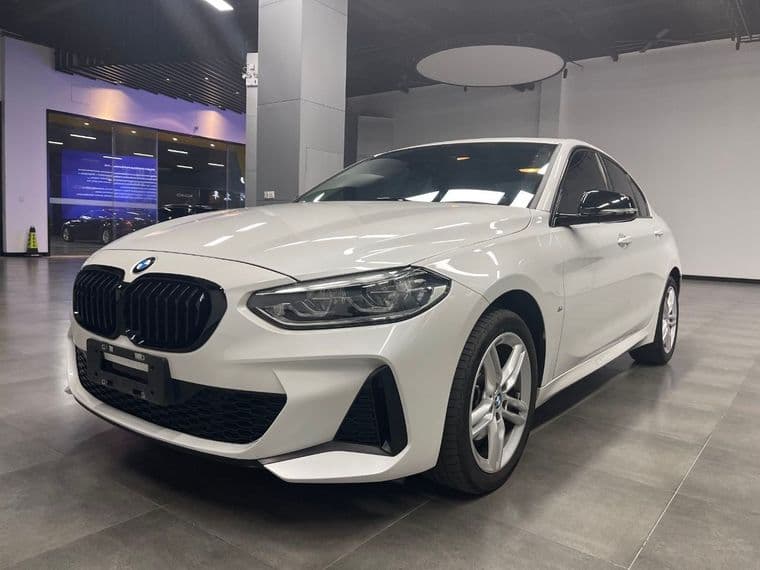 BMW 1 серия, 2021