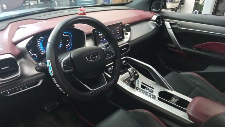 Geely Coolray, 2021 - вид 4