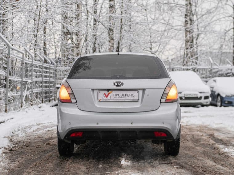 KIA Rio, 2010 - вид 3