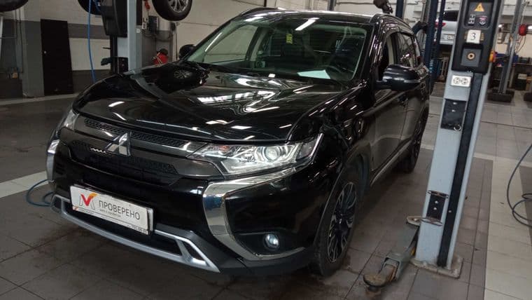 Mitsubishi Outlander, 2022