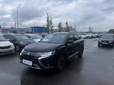 Mitsubishi Outlander 2022 года, 177 033 км - вид 1