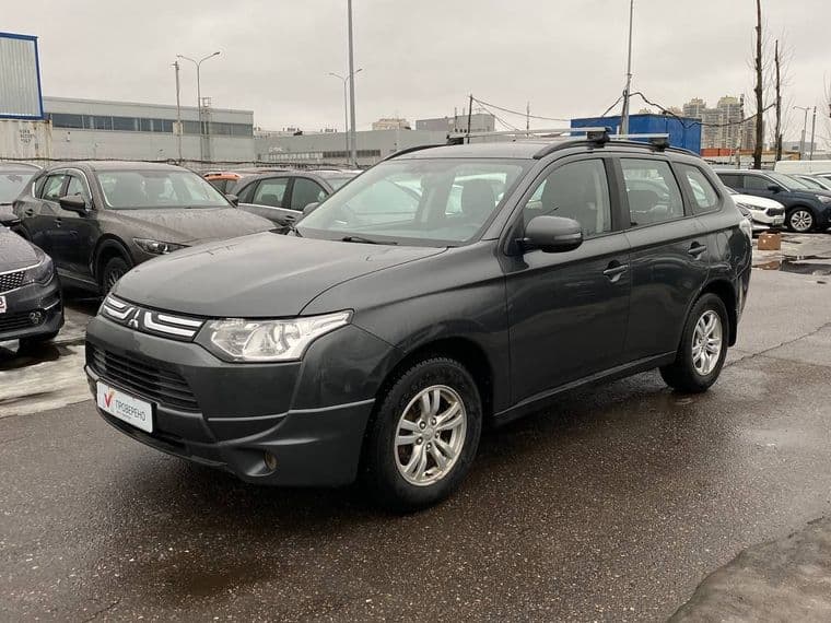 Mitsubishi Outlander, 2014