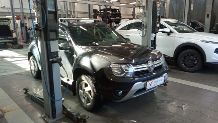 Renault Duster 2016 года, 124 087 км - вид 2
