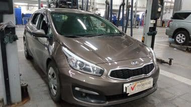 KIA Ceed 2017 года, 152 386 км - вид 2