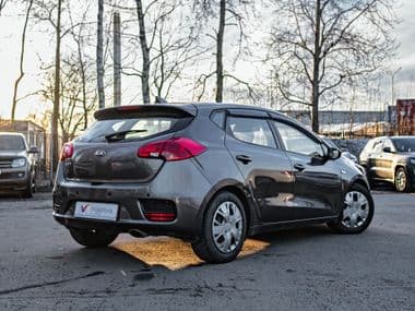 KIA Ceed 2017 года, 152 386 км - вид 2