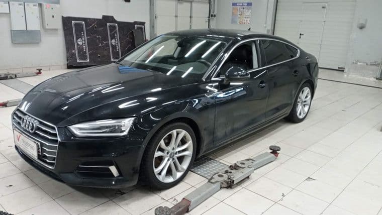 Audi A5 2017 года, 101 771 км - вид 1