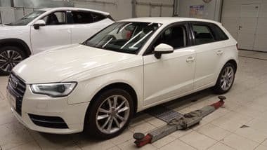 Audi A3 2013 года, 232 000 км - вид 1