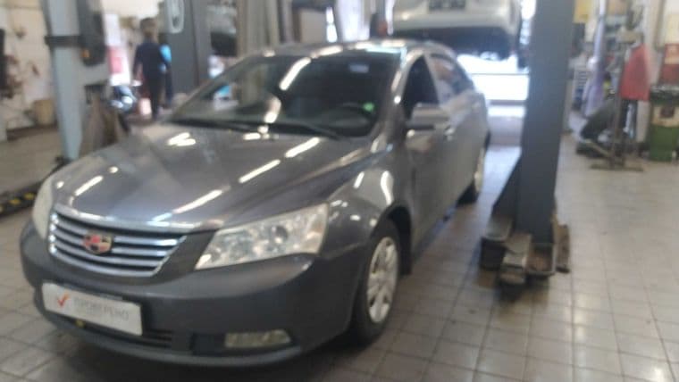 Geely Emgrand EC7 2013 года, 194 831 км - вид 2