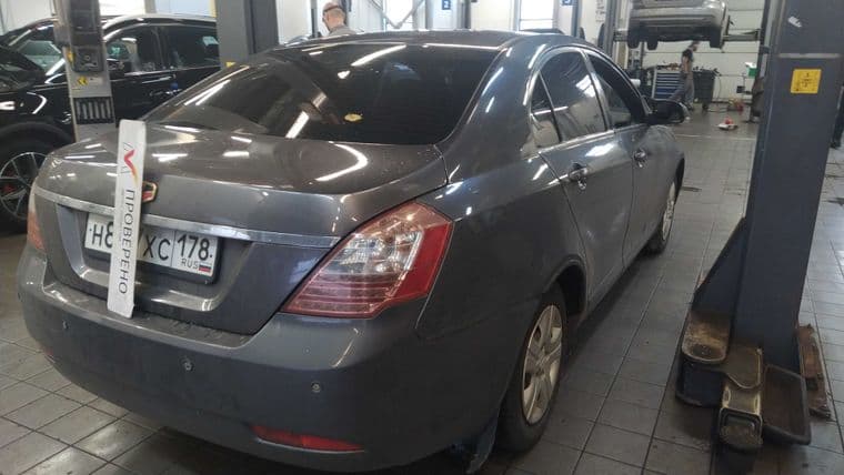 Geely Emgrand EC7, 2013 - вид 3