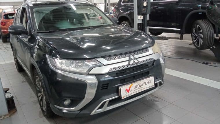 Mitsubishi Outlander, 2019 - вид 1